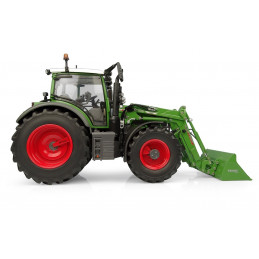 Tractor Fendt 618 Vario con pala frontal a escala 1:32 de Universal Hobbies para coleccionistas.