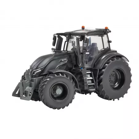 Réplica a escala 1:32 del tractor Valtra Q 305 de Britains para coleccionistas.