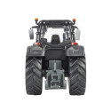 Réplica a escala 1:32 del tractor Valtra Q 305 de Britains para coleccionistas.