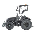 Réplica a escala 1:32 del tractor Valtra Q 305 de Britains para coleccionistas.
