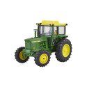 Réplica a escala 1:32 del tractor clásico John Deere 4020 de Britains para coleccionistas.
