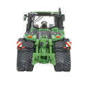 Tractor articulado John Deere 9RX 640 a escala 1:32 de Britains con orugas realistas para coleccionistas.