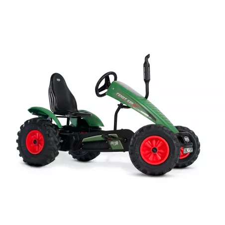 Kart de pedales BERG XL Fendt BFR con diseño de tractor y asiento ajustable para niños.