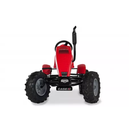Kart a pedales BERG XXL Case IH BFR con diseño de tractor y neumáticos agrícolas.