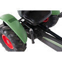 Kart de pedales BERG XL Fendt BFR-3 con diseño de tractor, tres marchas y neumáticos todoterreno.