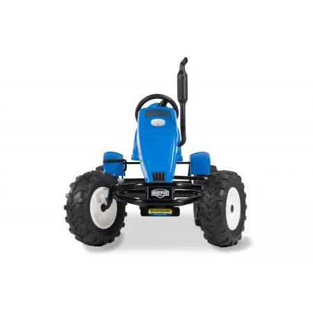Kart de pedales eléctrico BERG XXL New Holland E-BFR con motor de asistencia de 250W y diseño de tractor.