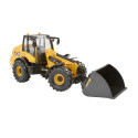 Réplica a escala 1:32 del cargador telescópico agrícola JCB TM420S con brazo funcional para coleccionistas.
