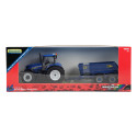 Tractor de juguete New Holland T6 con remolque NC a escala 1:32 para coleccionismo y juego agrícola.