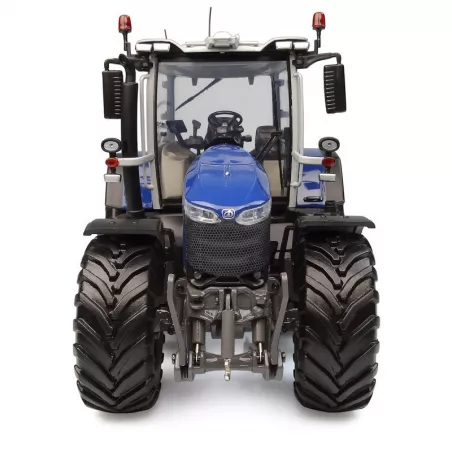Réplica a escala 1:32 del tractor agrícola Iseki BIG T 8S 305 de Universal Hobbies para coleccionistas.