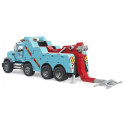 Camión-grúa de rescate MACK Granite de Bruder a escala 1:16 con brazo telescópico y detalles realistas.