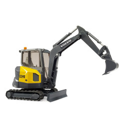 Excavadora compacta de juguete Volvo ECR40 de Bruder con brazo articulado y cabina giratoria.