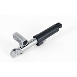 Cilindro basculante original Bruder para cargadora de ruedas de juguete Volvo.