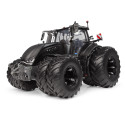 Réplica a escala 1:32 del tractor Valtra S416 Unlimited negro mate con doble rueda de Universal Hobbies.