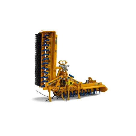 Grada rotativa Alpego DTEK PLUS 600 con rodillo Packer para preparación de suelo agrícola.