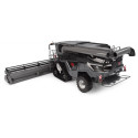 Réplica a escala 1:32 de la cosechadora Massey Ferguson IDEAL 9T de Universal Hobbies para coleccionistas.