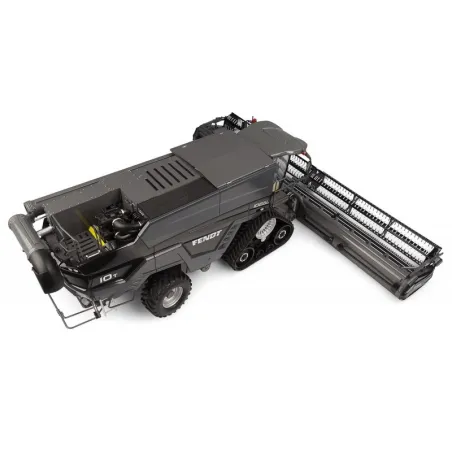 Réplica a escala 1:32 de la cosechadora Fendt IDEAL 10T de Universal Hobbies para coleccionistas.