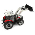 Réplica a escala 1:32 del tractor Steyr 4120 Plus con cargador frontal S635 de Universal Hobbies.