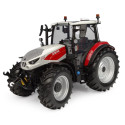 Miniatura de tractor Steyr 4120 Plus a escala 1:32 de Universal Hobbies para coleccionistas.