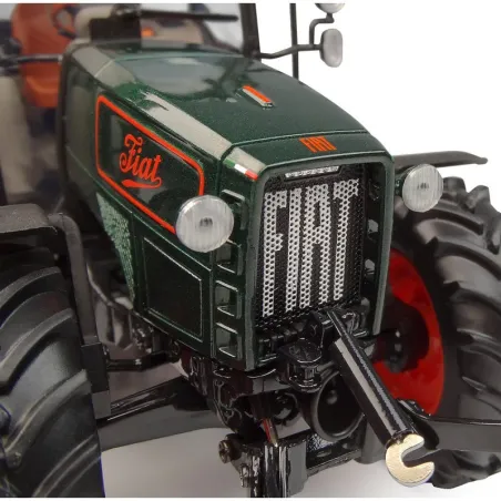 Miniatura de tractor FIAT il trottore 1918-2025 a escala 1:32 de Universal Hobbies para coleccionistas.