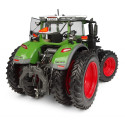 Réplica a escala 1:32 del tractor Fendt 1052 Vario con diferencial doble de Universal Hobbies.