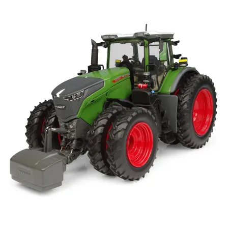 Réplica a escala 1:32 del tractor Fendt 1052 Vario con diferencial doble de Universal Hobbies.