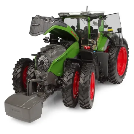 Réplica a escala 1:32 del tractor Fendt 1052 Vario con diferencial doble de Universal Hobbies.