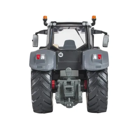 Tractor Fendt 826 Vario Black Beauty edición limitada a escala 1:32 de Britains en color negro.