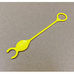 Abrazadera de plástico amarillo colza para perno de tractor de pedales Rolly Toys.