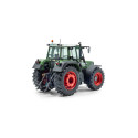 Tractor de metal Fendt Favorit 926 Vario de primera generación a escala 1:32 de Weise-Toys para coleccionistas.