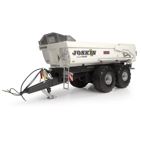 Remolque agrícola Joskin Trans-KTP 22/50 a escala 1:32, edición limitada en color blanco.