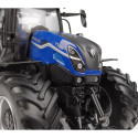 Réplica a escala 1:32 del tractor New Holland T7.210 Dynamic Blue 2026 en metal azul.