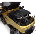 Réplica a escala 1:32 de la cosechadora New Holland CR11 Edición Oro en metal para coleccionistas.