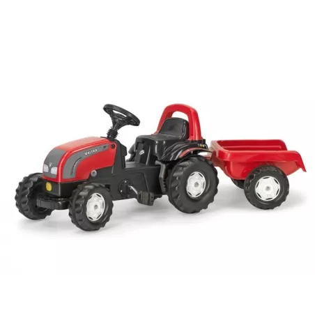 Tractor Valtra con remolque a pedales