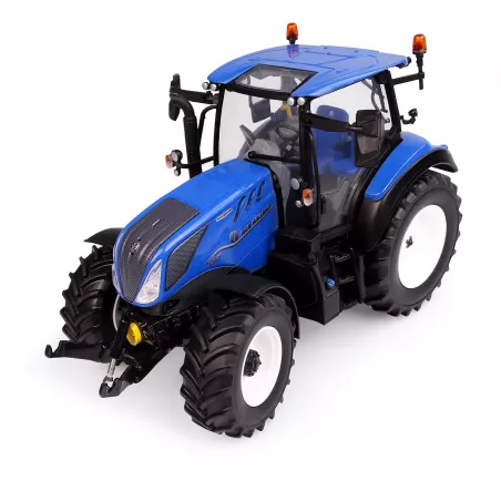 Réplica a escala 1:32 del tractor New Holland T5.130 de Universal Hobbies en metal.
