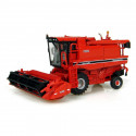 Miniatura de cosechadora Case International Axial Flow 1660 a escala 1:87 de Universal Hobbies.