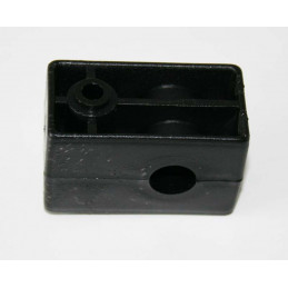 Accesorio Bolck de plástico de alta resistencia para tractores de pedales Rolly Toys.