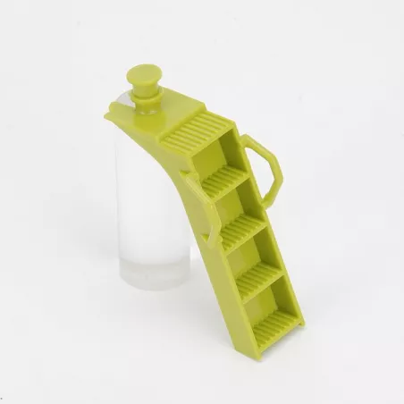 Escalera giratoria de plástico a escala 1:16 para cosechadora de juguete Claas Lexion 480 de Bruder.
