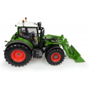 Miniatura de tractor Fendt 722 con pala a escala 1:32 de Universal Hobbies fabricada en metal.