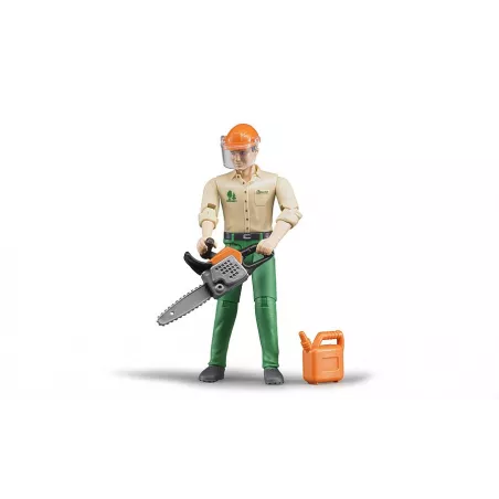 Trabajador forestal con accesorios