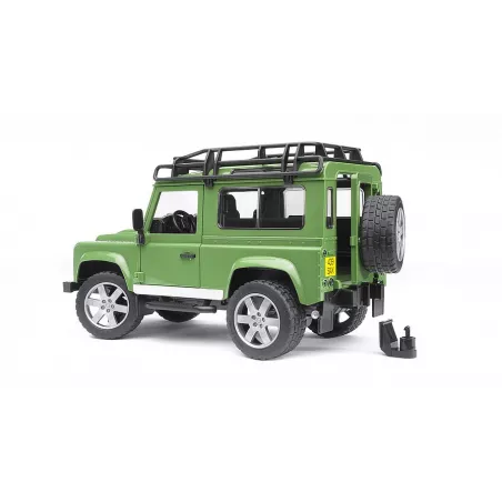 Juguete Land Rover Station Wagon a escala 1:16 fabricado en plástico ABS de alta calidad.