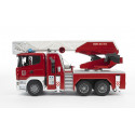 Camión de bomberos de juguete SCANIA de Bruder a escala 1:16 fabricado en plástico ABS.