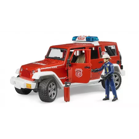 Jeep Wrangler de bomberos de juguete Bruder con figura de bombero y luces de emergencia.
