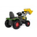 Tractor Fendt 211 Vario con pala a pedales