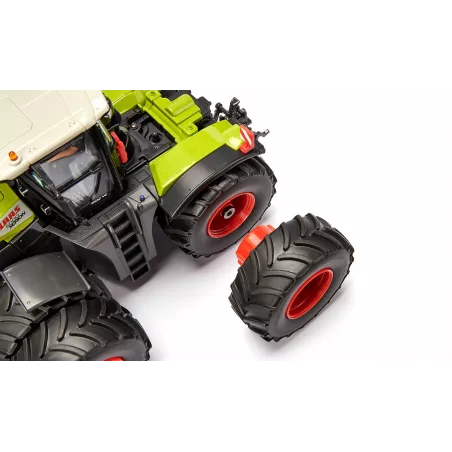Ruedas adicionales de metal y plástico para tractor de juguete Claas Xerion a escala 1:32.