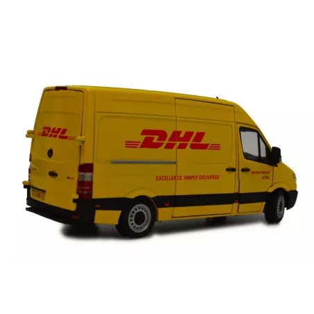Miniatura de metal a escala 1:32 de la furgoneta Mercedes-Benz Sprinter de DHL para coleccionistas.