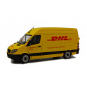 Miniatura de metal a escala 1:32 de la furgoneta Mercedes-Benz Sprinter de DHL para coleccionistas.