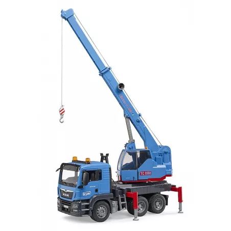 Camión grúa de juguete MAN TGS de Bruder a escala 1:16 con brazo extensible y estabilizadores.