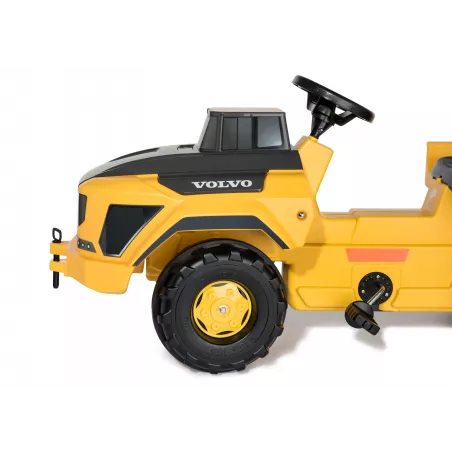 Camión de pedales RollyTruck Volvo para niños de 3 a 8 años con asiento ajustable y ruedas silenciosas.