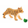 Cachorro de tigre de pie