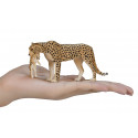 Figura de juguete de guepardo hembra con cachorro pintada a mano de Mojo para colección y juego.